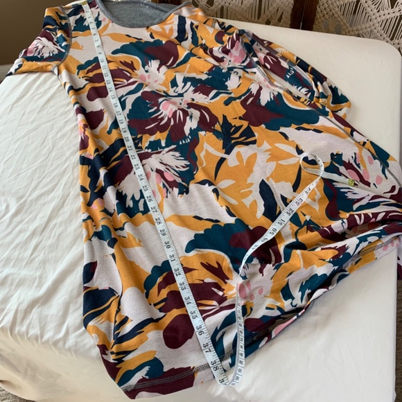 Laila‎ Ali Dress in Floral long sleeves soft jersey knit Large NWT - Picture 7 of 7